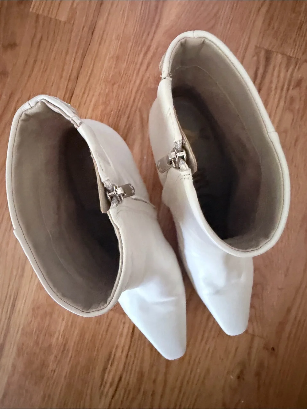 Sam Edelman Cream Saige Pointed-Toe Leather Ankle Boots - worn nice like new